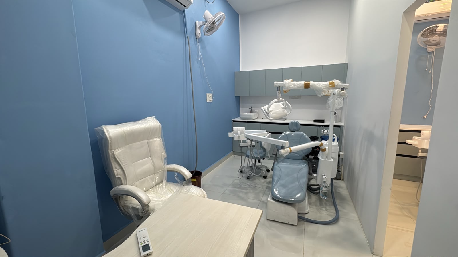 Dental clinic preview 1